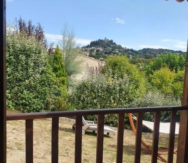 Forcalquier Bed & Breakfast | La maison de Lalouette