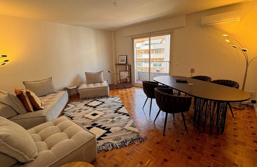 Ventabrun Apartment | La Maison de Louise: Appartement Rénové, Élégant, Central, Mer & Plages Proches!