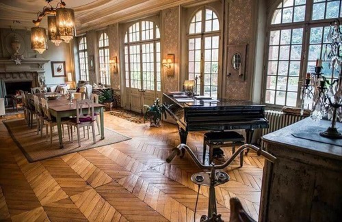 Eu House | La Maison de Paul B