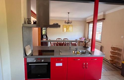 Neuve-Eglise House | La maison de Tania