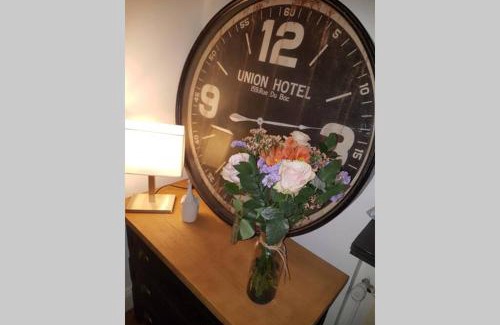 Montreuil-sur-Mer House | La Maison de Valy