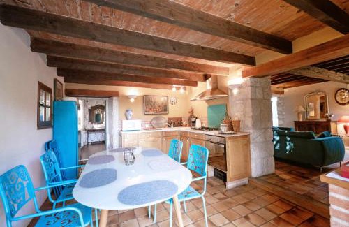 Cahuzac-sur-Vere House | La Maison des Chênes - Piscine et grand terrain arboré dans une ambiance bucolique.