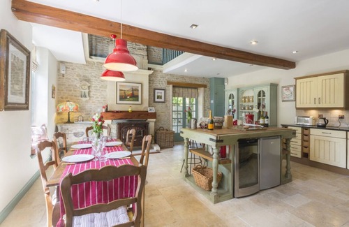 Courcerac Villa | La Maison Des Fleurs