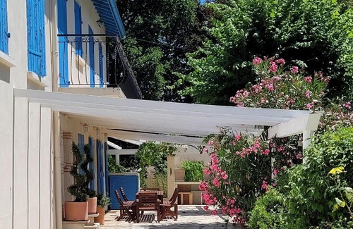 Saint-Jean-de-Thurac Bed & Breakfast | La Maison des Eaux