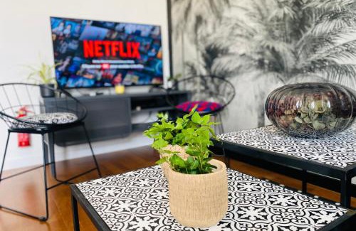 Quartier Saint-Clement - Jardin des Plantes House | La Maison des Plantes, charmante, atypique et cosy pour 4 personnes avec parking et jardin