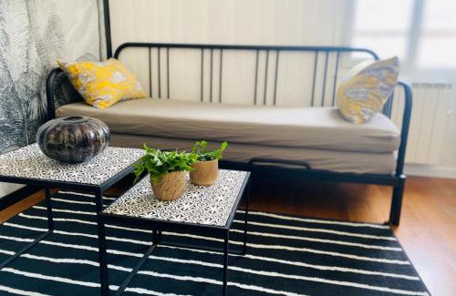 Quartier Saint-Clement - Jardin des Plantes House | La Maison des Plantes, charmante, atypique et cosy pour 4 personnes avec parking et jardin