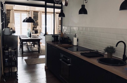 Morlaix House | La Maison des Vignes Terrace & Balcony - Center