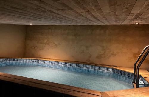 Le Gue-de-Velluire House | La Maison du Bonheur