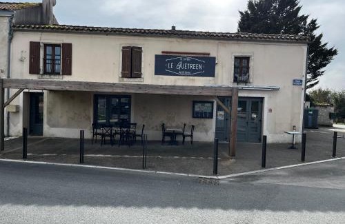 Le Gue-de-Velluire House | La Maison du Bonheur