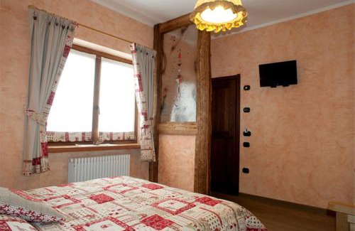 Doues House | La Maison Du Bon Megnadzo