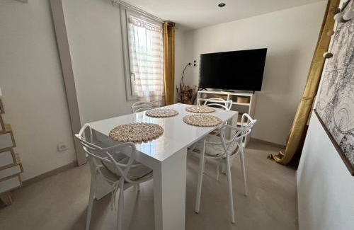 Meze House | La maison du bonheur