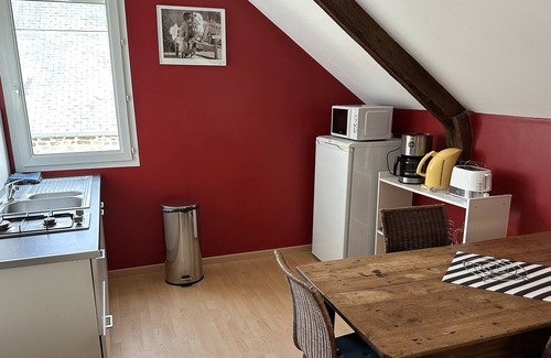 Miniac-Morvan Apartment | La Maison du Chêne 1