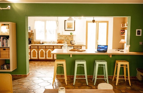 Le Vaudoue House | La Maison du Diplo: forest, trails and climbing