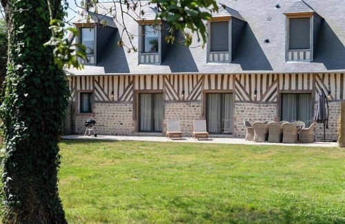 Cricqueboeuf Apartment | La Maison du Haras - Norman house near Deauville
