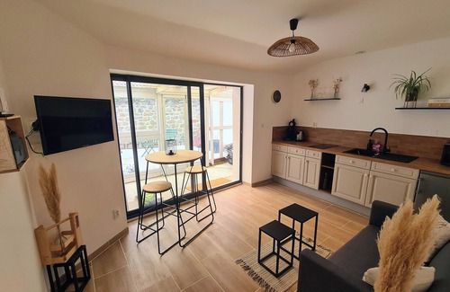 La Roche-sur-Yon House | La maison du pont * 5min from the station