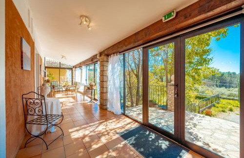 Ponteves House | La maison du Rouge Gorge - Charmante maison climatisée avec piscine