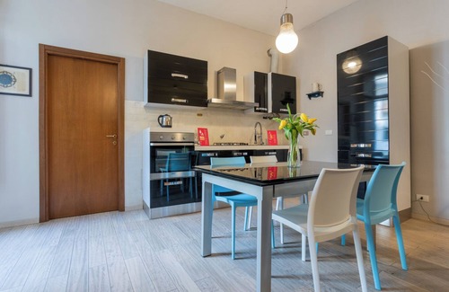 Historic Centre Apartment | La Maison du Vent by Wonderful Italy