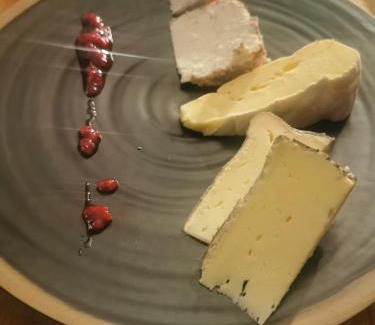 Saint-Genix-sur-Guiers Bed & Breakfast | La Maison Fleur de Frangipanier