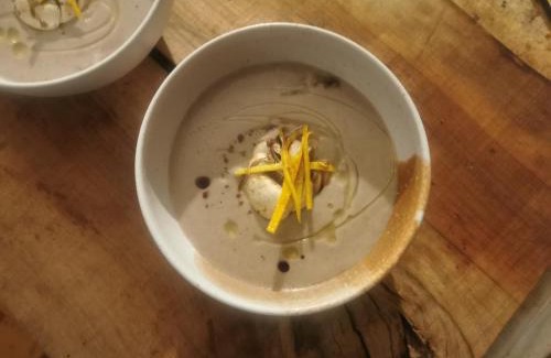 Saint-Genix-sur-Guiers Bed & Breakfast | La Maison Fleur de Frangipanier