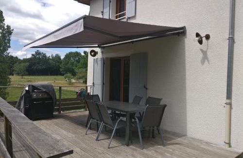 La Chapelle-de-la-Tour House | La Maison De Pierre