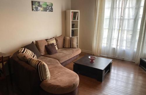 Saint-Pardoux-du-Breuil Apartment | La Maison des cressonnières