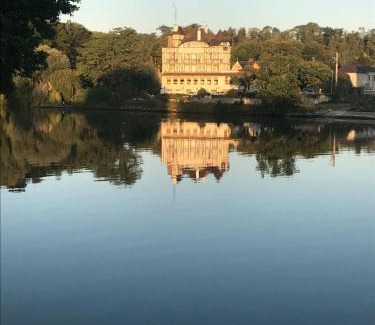 Saint-Pierre-du-Vauvray House | La maison des pêcheurs