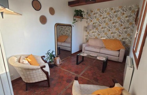 Bresles House | La Maison Nasona