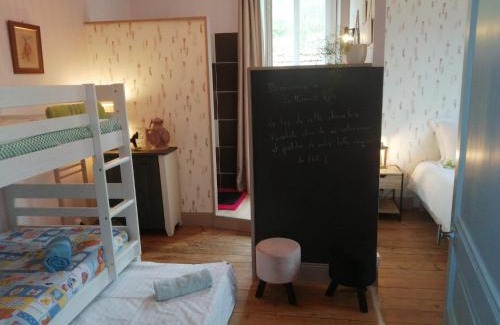 Saint-Denis-les-Martel Bed & Breakfast | La maison O kiwis - Chambres d'hôtes