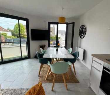 Parapluies Villa | La maison rouge proche de Paris