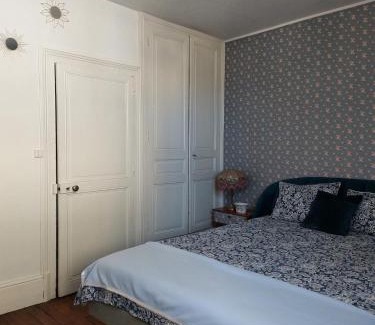 Saint-Amand-Montrond House | La maison Zola