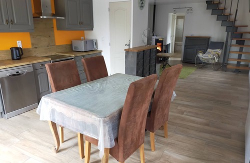 Morgny-la-Pommeraye House | La Maisonette