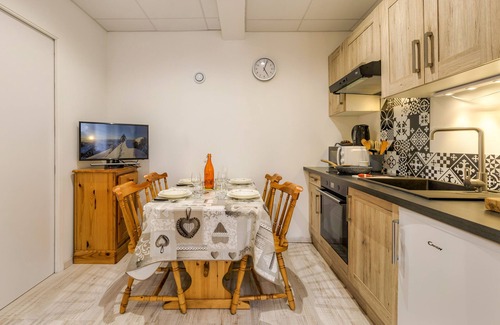 Chamonix City Centre Apartment | La Maisonnée de Julie, Chamonix, France