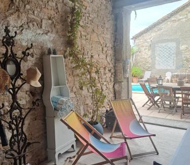 Sainte-Valiere House | La maisonnette avec SPA, PISCINE et CLIMATISATION