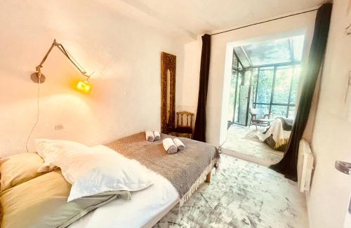 Costieres Apartment | La Maisonnette du Parc - Piscine - Tennis