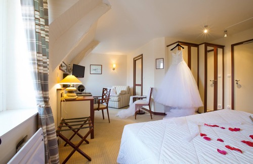 Saint-Jouan-des-Guerets Hotel | La Malouinière Des Longchamps