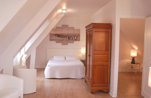 Saint-Jouan-des-Guerets Hotel | La Malouinière Des Longchamps