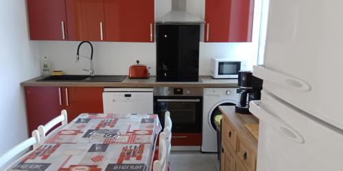 Pierrefitte-Nestalas Apartment | La Marmotte