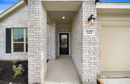 La Marque House | La Marque Spacious 4 Bedroom New home close to I-45 Hwy