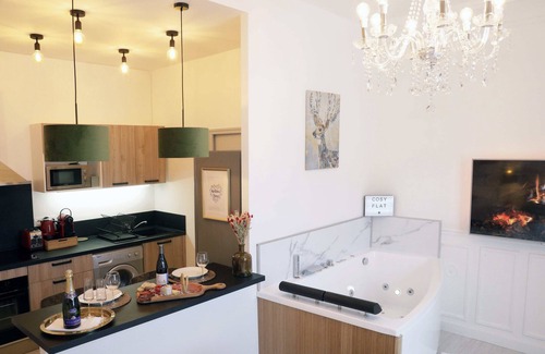 Senlis Apartment | La Marquise Cosy Flat - Jacuzzi - Senlis