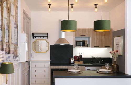 Senlis Apartment | La Marquise Cosy Flat - Jacuzzi - Senlis