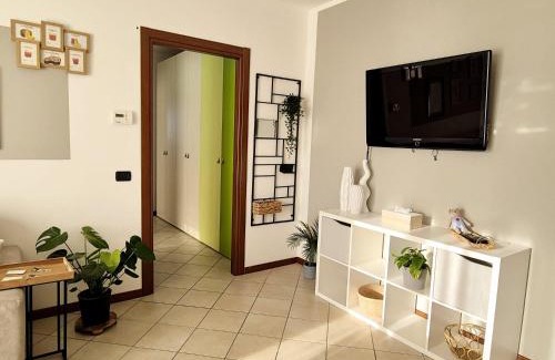 Trecate Apartment | La Meridiana 12