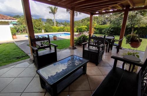 Luna Park House | La muñeca Chalet