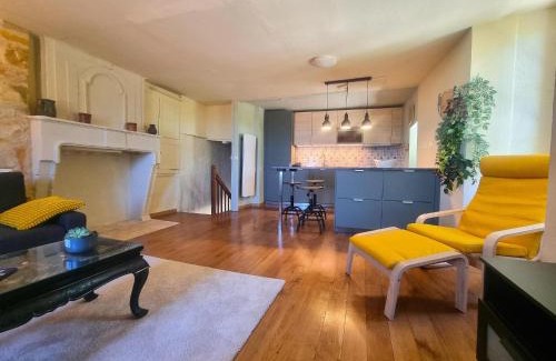 Brossac House | La Nit de la Fontaine