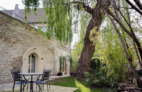 Senlis House | La Nonette- Le Charme de la Campagne à 5 mn à Pied du Centre Ville Historique