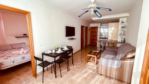 Playa del Aguila Apartment | La Orilla
