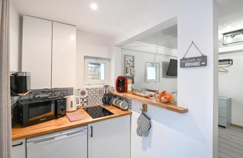 Creully Apartment | La P'tite Escapade - à 25 min de Caen