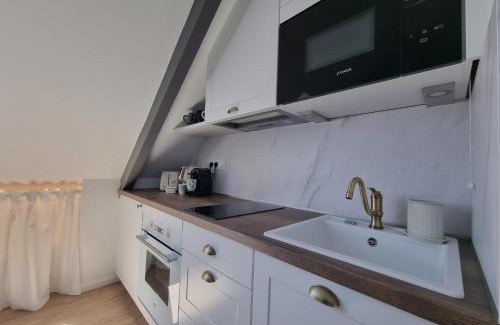 Bruz Apartment | La Palme d'Or by Madame Conciergerie