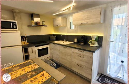 Valras-Plage House | La Palmeraie, maison 6pers en résidence avec piscine à 300m des plages de Valras-Plage