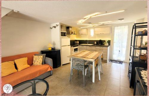 Valras-Plage House | La Palmeraie, maison 6pers en résidence avec piscine à 300m des plages de Valras-Plage