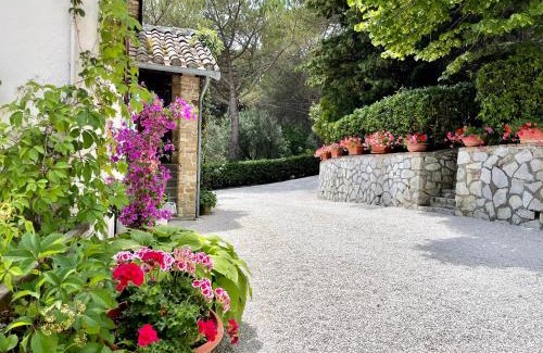 Monteluiano House | La Panoramica Gubbio - Maison de Charme - Casette e appartamenti self catering per vacanze meravigliose!